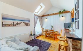 Klimatyczny Apartament Przy Bulwarze Optima